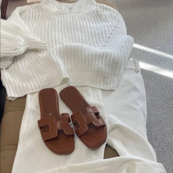 staratus Shoes - Women's Brown Slide Sandals with Cutout Strap